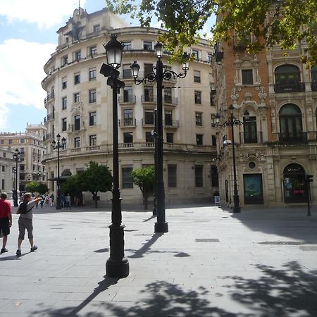 Amplio Apartamento Plaza Nueva เซบีญา ภายนอก รูปภาพ