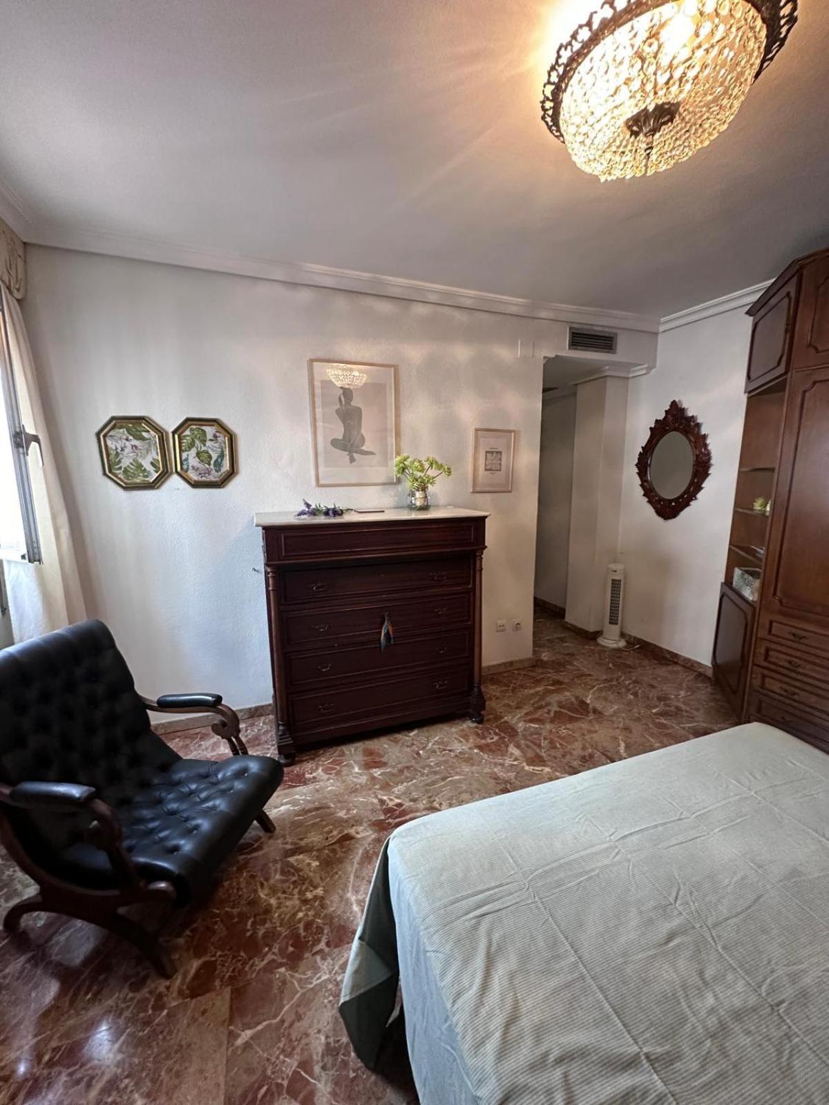 Amplio Apartamento Plaza Nueva เซบีญา ภายนอก รูปภาพ